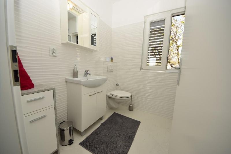 Zora Apartment Seget Vranjica Bagian luar foto