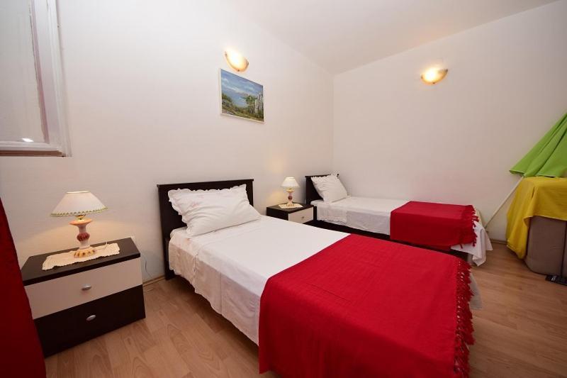 Zora Apartment Seget Vranjica Bagian luar foto