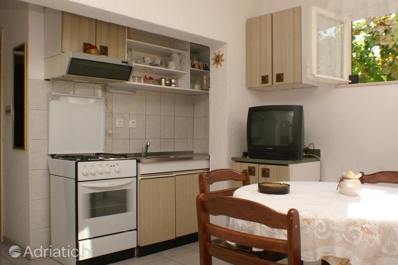 Zora Apartment Seget Vranjica Bagian luar foto