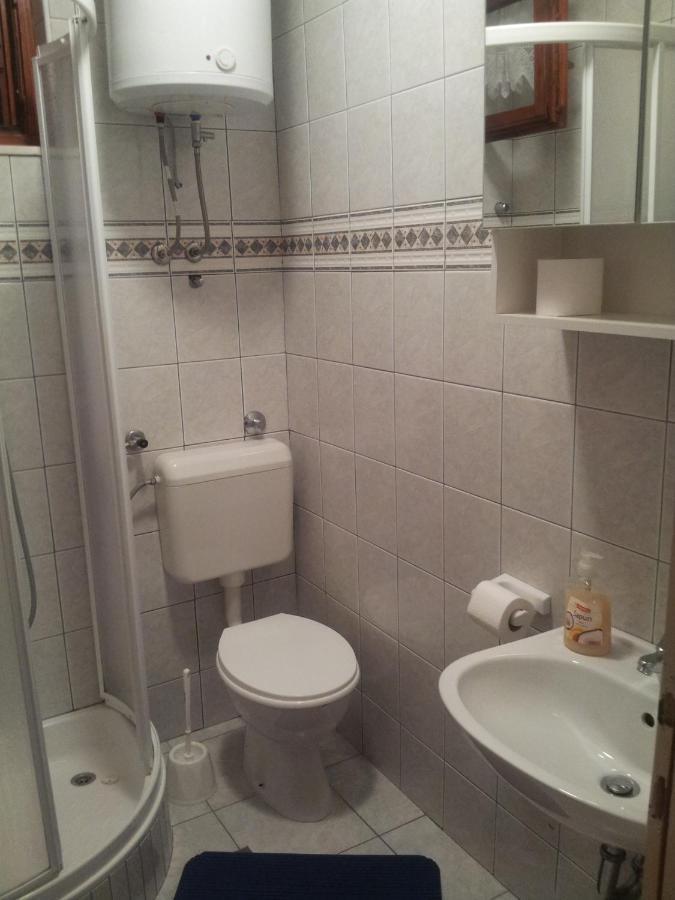 Zora Apartment Seget Vranjica Bagian luar foto